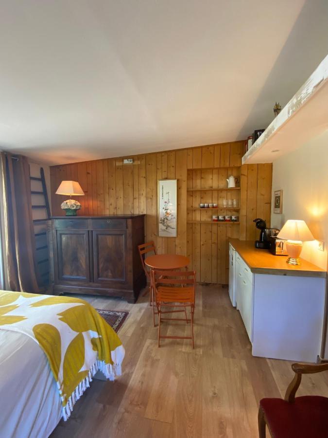 Bed And B Les Truffieres Bed & Breakfast Tremolat Exterior photo